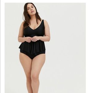 Torrid Black Tankini Top size 3